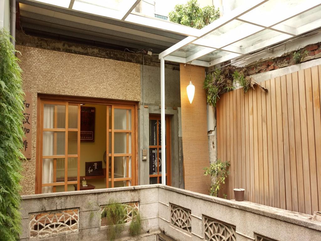 和寂百年天井老房子包棟民宿wabisabi Japanese Entire Home Тайнань Экстерьер фото