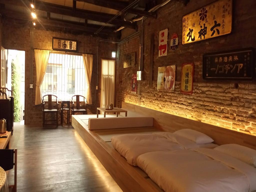 和寂百年天井老房子包棟民宿wabisabi Japanese Entire Home Тайнань Экстерьер фото